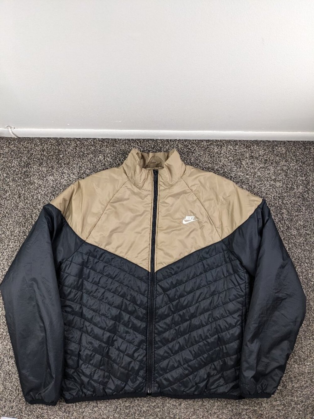 2024 Nike Therma-Fit Windrunner Puffer Jacket Black Khaki FB8195-011 Mens Large